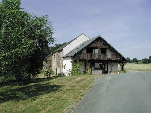 la-ferme-de-montenon-le-grand-bourg-mkjxi
