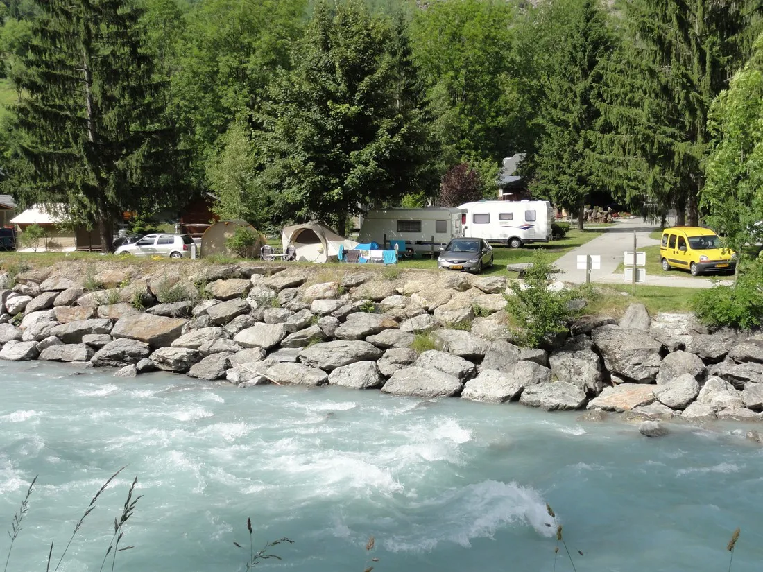 camping-le-champ-du-moulin-isre-j3qeg