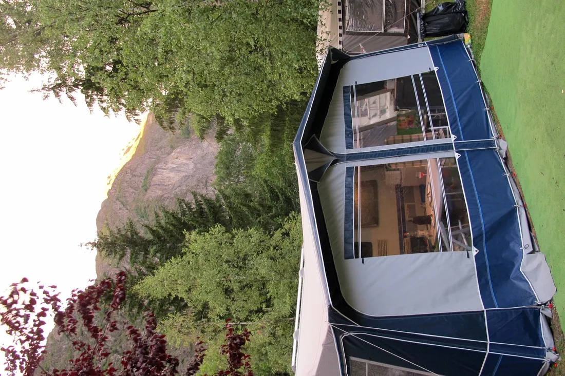 camping-le-champ-du-moulin-isre-v55k6