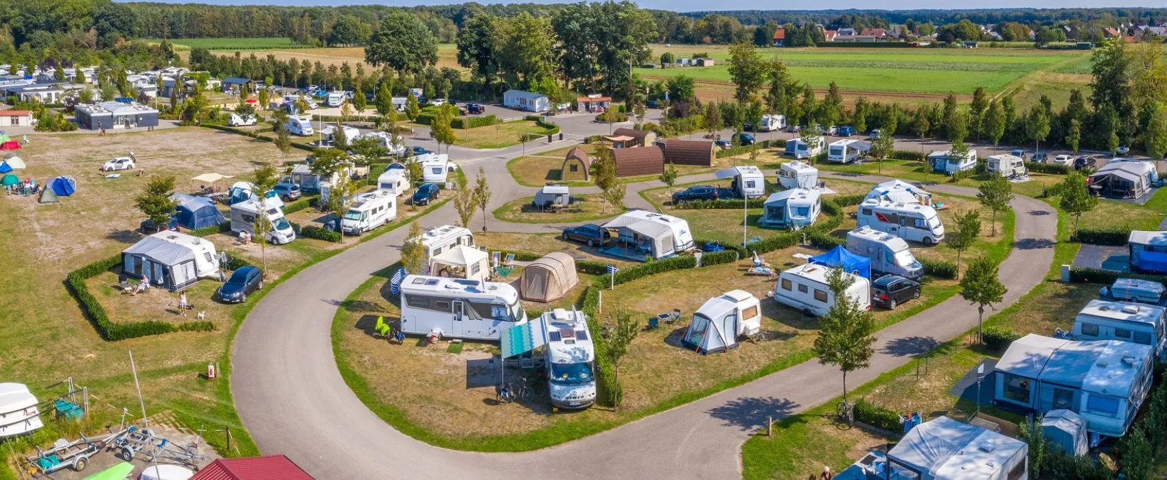 Amici Lodges