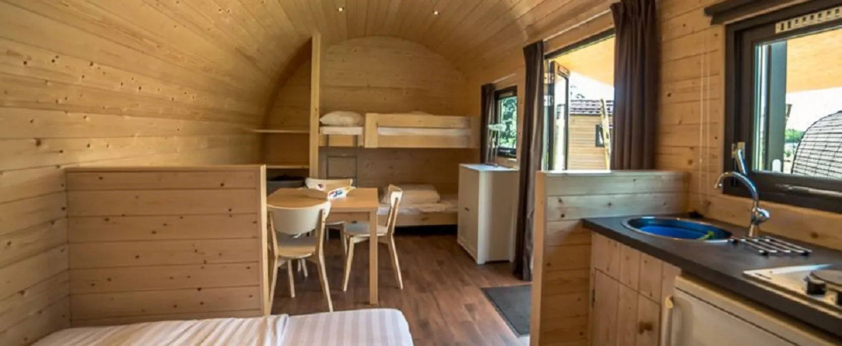 Amici Lodges
