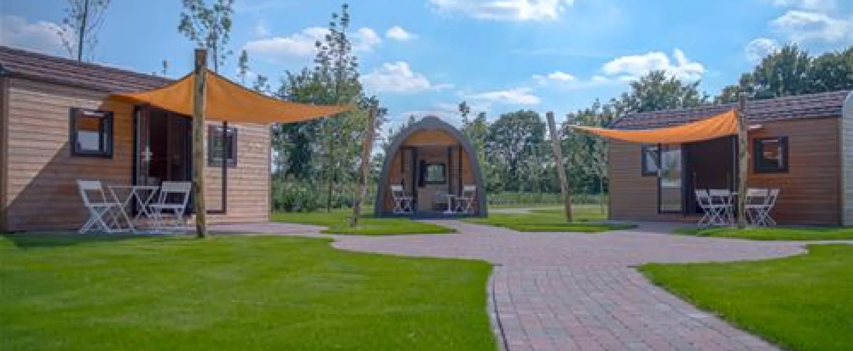 Amici Lodges