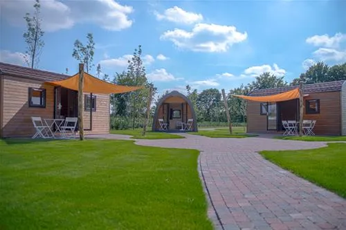 campingplatz-amici-lodges-wassenbergeffeld-hcapz