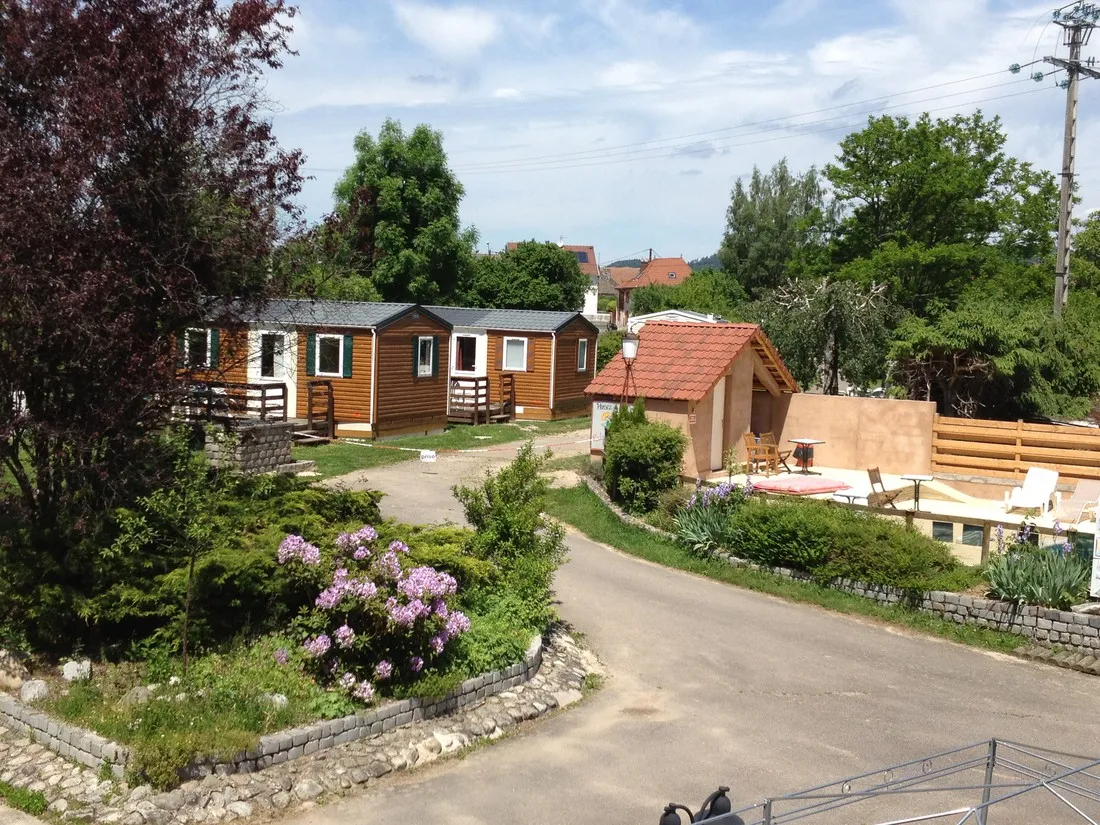 camping-de-la-tour-corcieux-axrnn