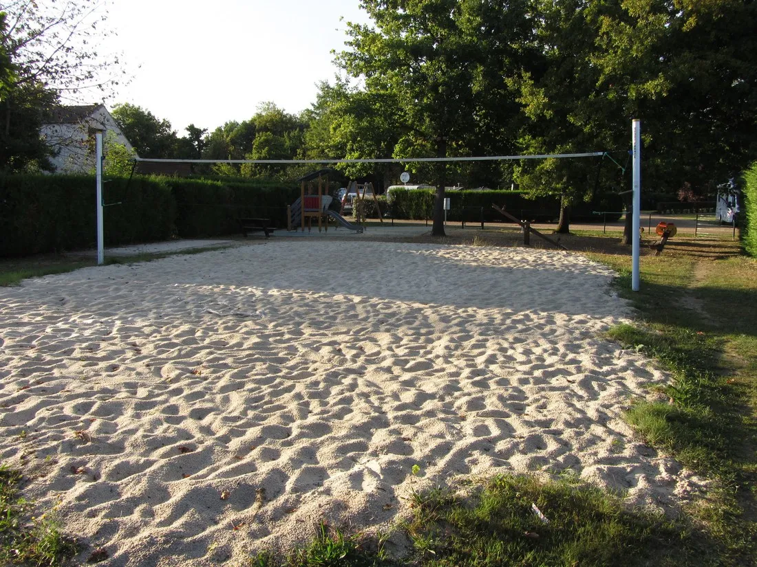 camping-municipal-de-pierre-le-sault-bagneaux-sur-loing-crngz
