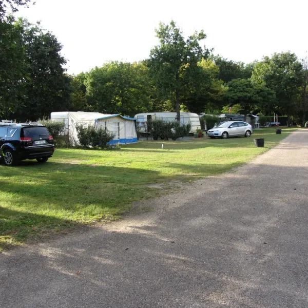 Camping Municipal De Pierre Le Sault