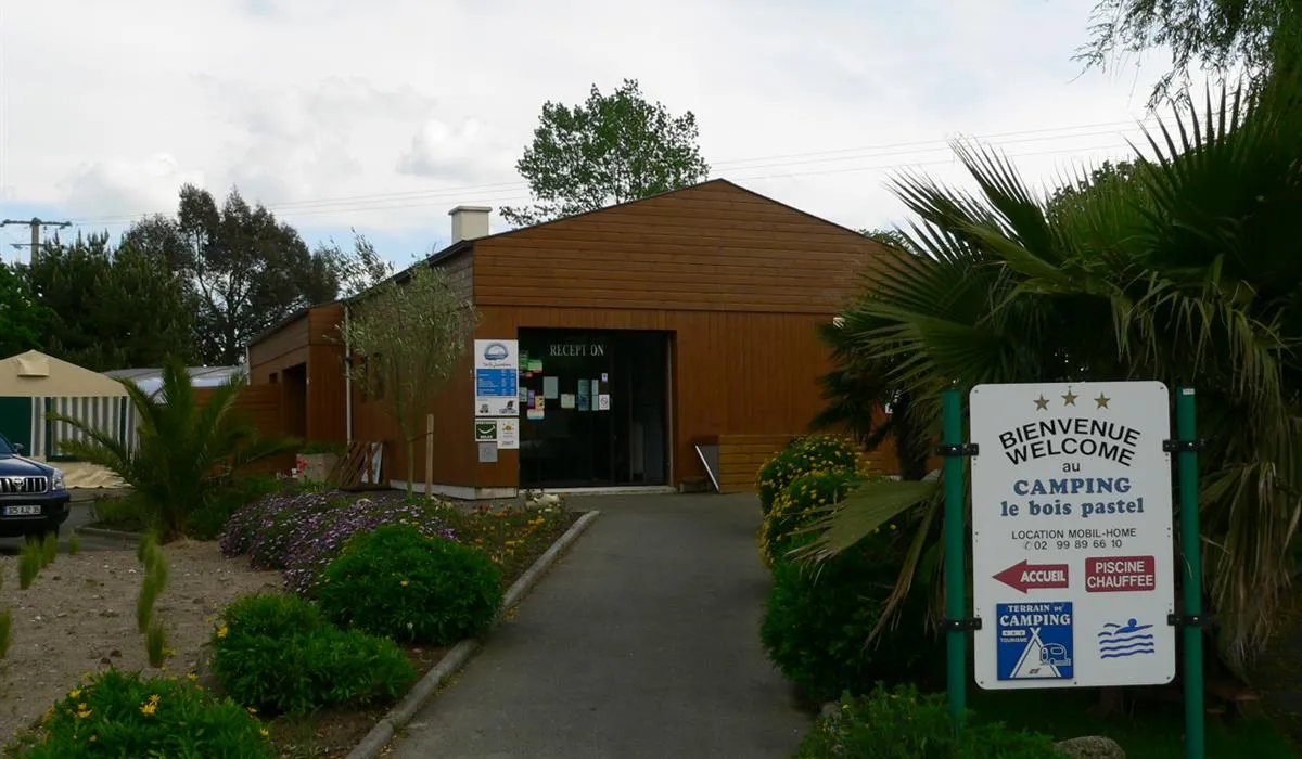 camping-le-bois-pastel-cancale-u6v85