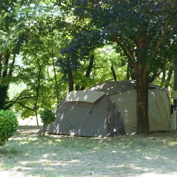camping-les-plans-mialet-aogsx