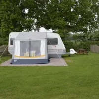 campsite-broadhembury-holiday-park-kingsnorth-6wtwr