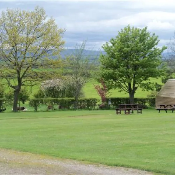 low-moor-caravan-camping-park-penrithcumbria-ipulx