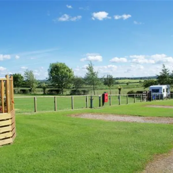 low-moor-caravan-camping-park-penrithcumbria-r84mg