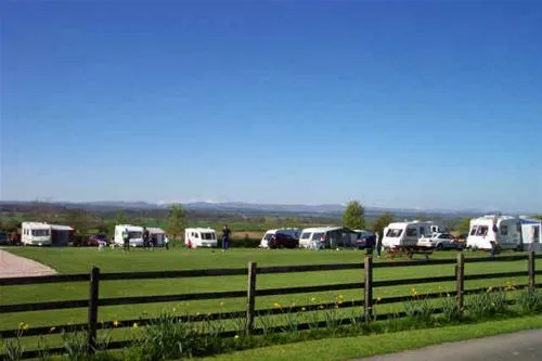 low-moor-caravan-camping-park-penrithcumbria-yqzsu
