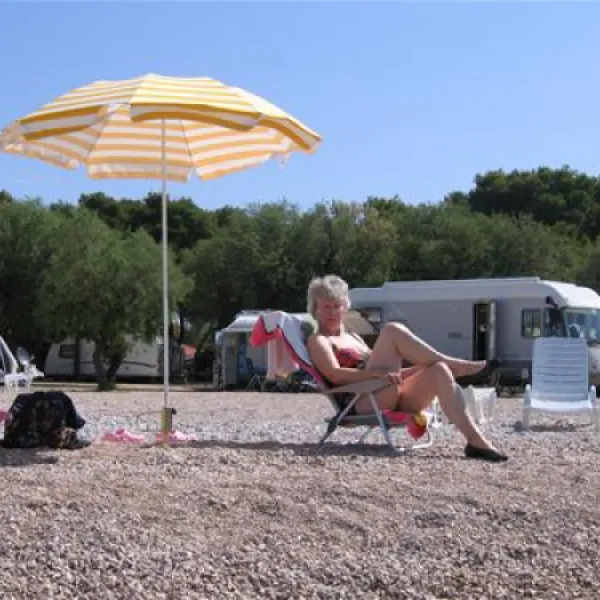 solaris-camping-beach-resort-sibenik-7h2wq