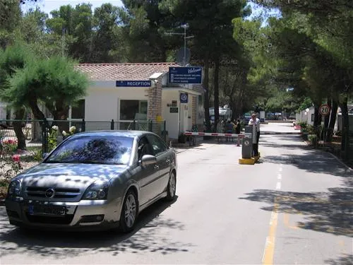 solaris-camping-beach-resort-sibenik-frlxt