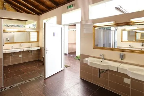 solaris-camping-beach-resort-sibenik-rfzfr