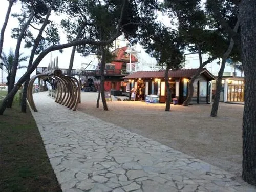 solaris-camping-beach-resort-sibenik-txqu8