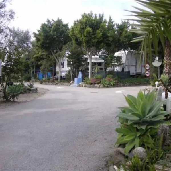 camping-parque-tropical-estepona-wjkrd