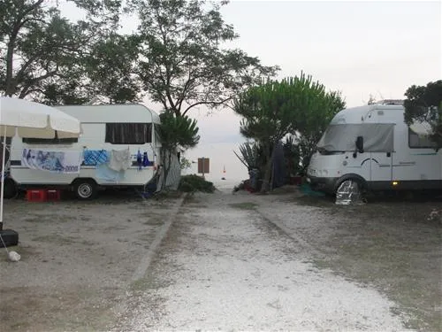 campsite-pefkari-pefkari-iszru