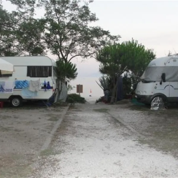 campsite-pefkari-pefkari-iszru