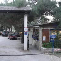 campsite-pefkari-pefkari-zhadq