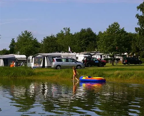 camping-haus-am-see-schmidthahn-bei-steinebach-uaevl
