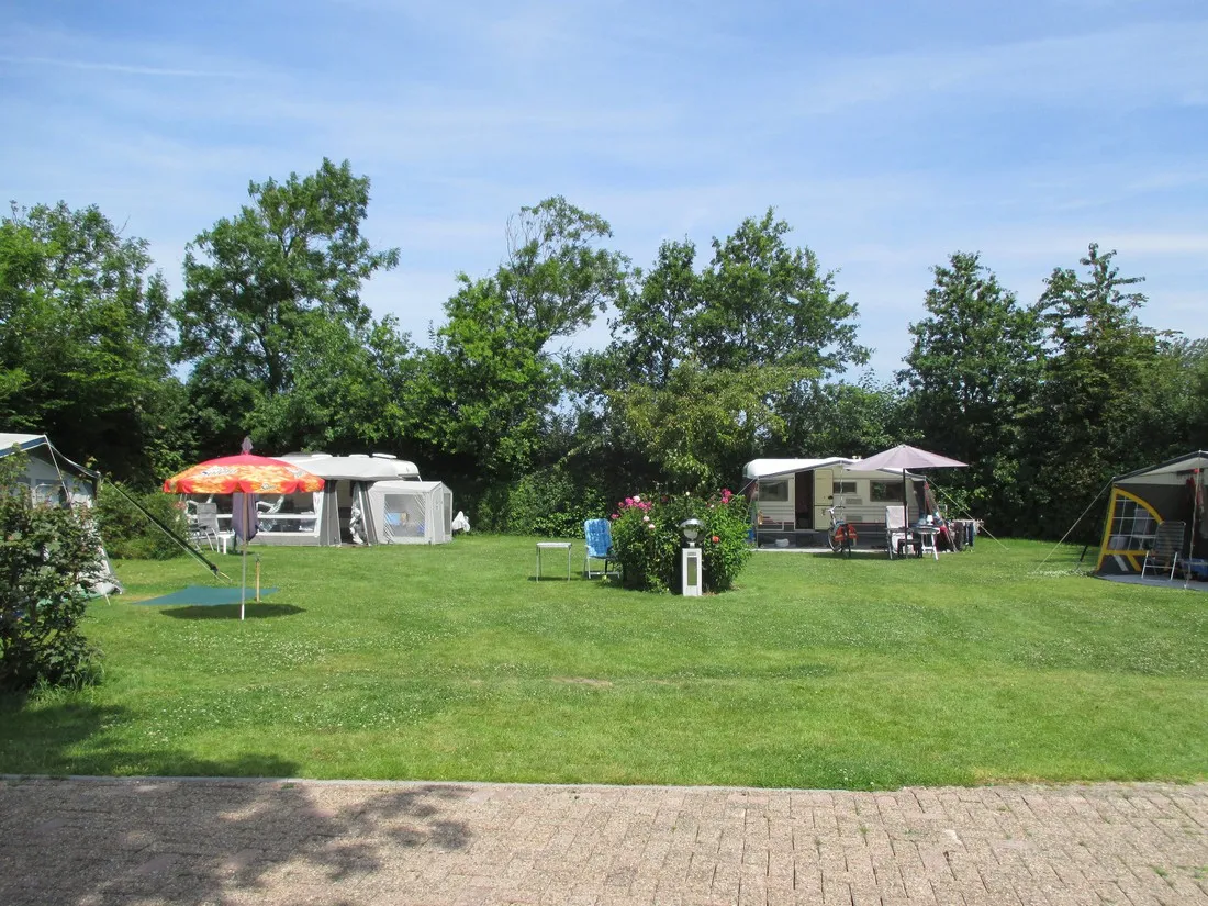 mini-camping-klein-zeeduin-vrouwenpolder-d7y1i