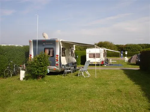 camping-omaha-beach-vierville-sur-mer-e3n59