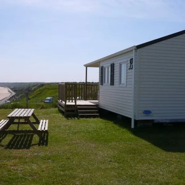 camping-omaha-beach-vierville-sur-mer-kuzh0