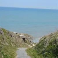 camping-omaha-beach-vierville-sur-mer-zhrnx