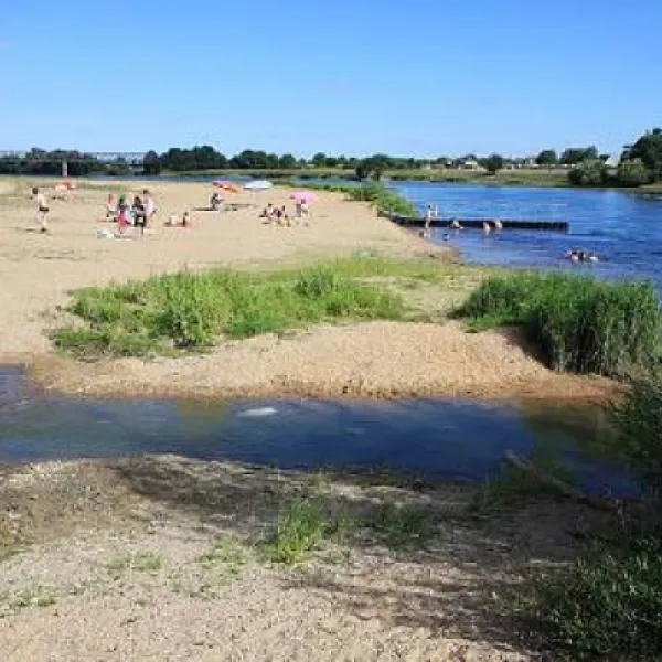 camping-municipal-les-bords-de-vienne-l-ile-bouchard-x73dz