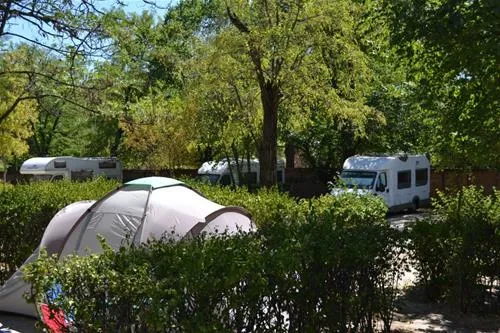 camping-osuna-madrid-rx03l
