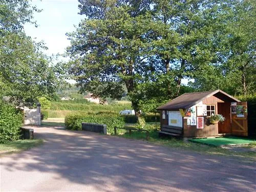 camping-municipal-du-pont-de-bussy-anost-db8dm