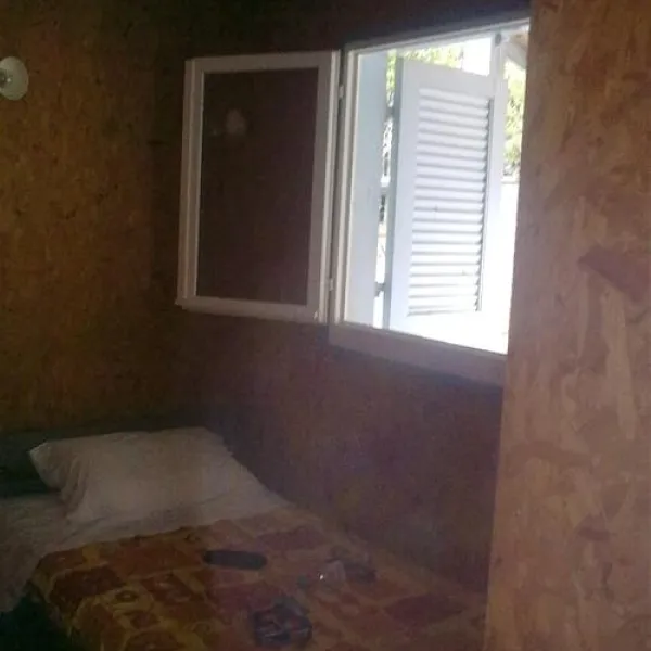 camping-les-cigales-vias-mjze8