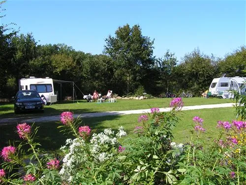 camping-rural-le-relais-des-garennes-montbert-fawxj