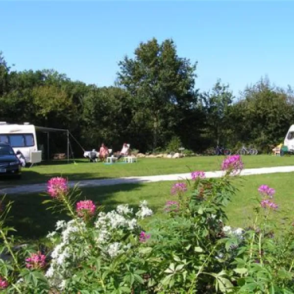 camping-rural-le-relais-des-garennes-montbert-fawxj