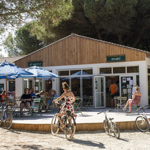 camping-les-chardons-bleus-sainte-marie-de-r-qp29g
