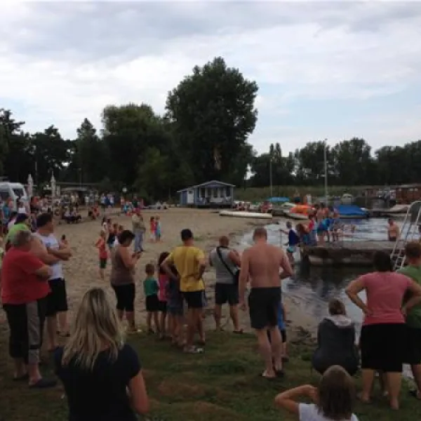 camping-und-ferienpark-am-plauer-see-brandenburg-ad-havel-b9lsz