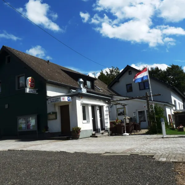 camping-zum-jone-bur-monschauimgenbroich-s1irh