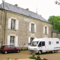 castel-le-petit-trianon-de-saint-ustre-ingrandes-sur-vienne-kbtj0