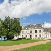 castel-le-petit-trianon-de-saint-ustre-ingrandes-sur-vienne-zrtpf