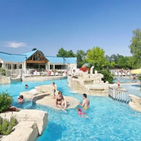 castel-le-parc-de-fierbois-ste-catherine-de-fierbois-elw4c