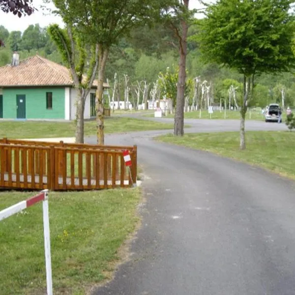 camping-municipal-moussac-uk5pg