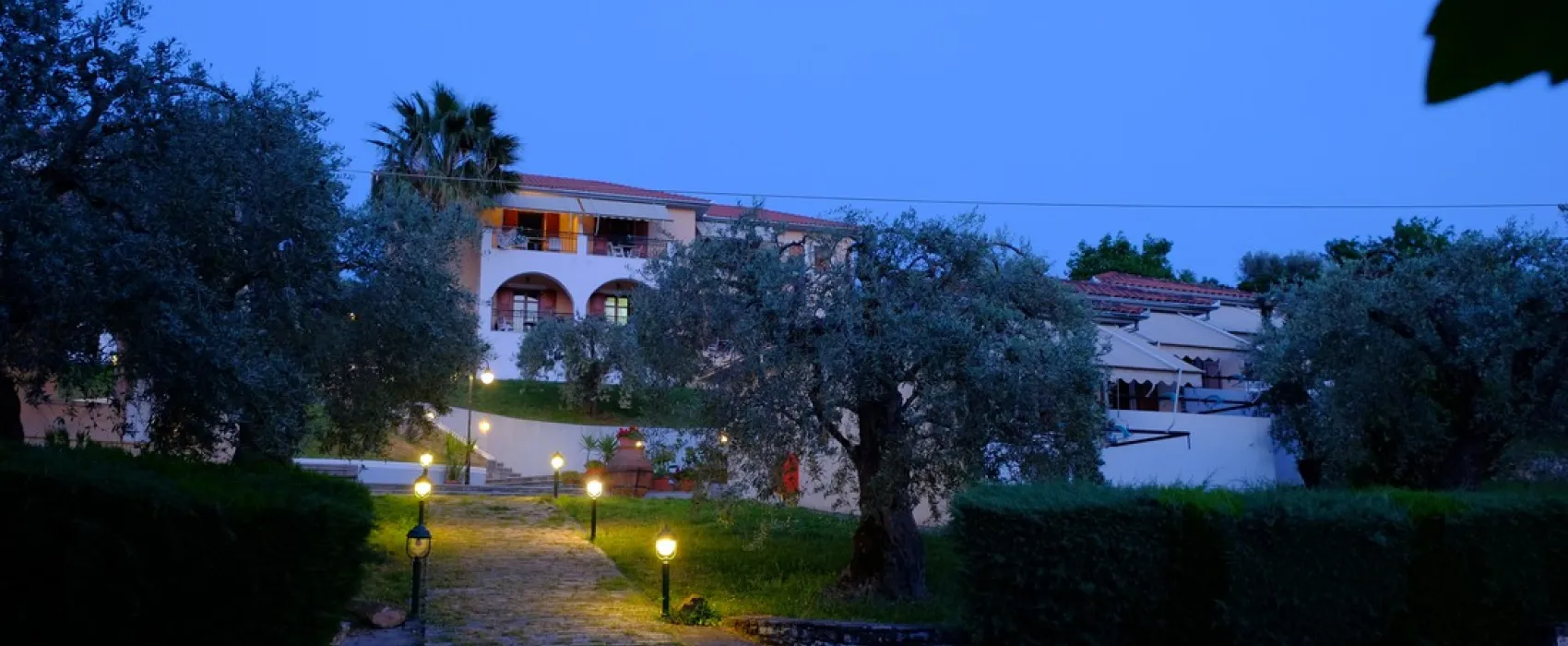 Sikia (+Apartments)