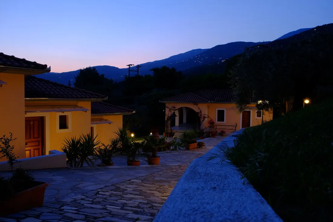 sikia-apartments-kato-gatzea-mrku5