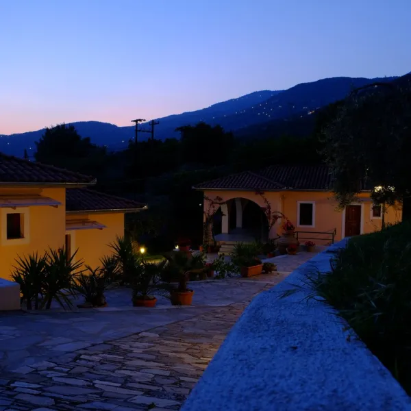 sikia-apartments-kato-gatzea-mrku5