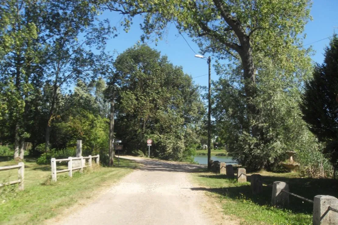 camping-municipal-de-pagny-la-ville-pagny-la-ville-dnrik