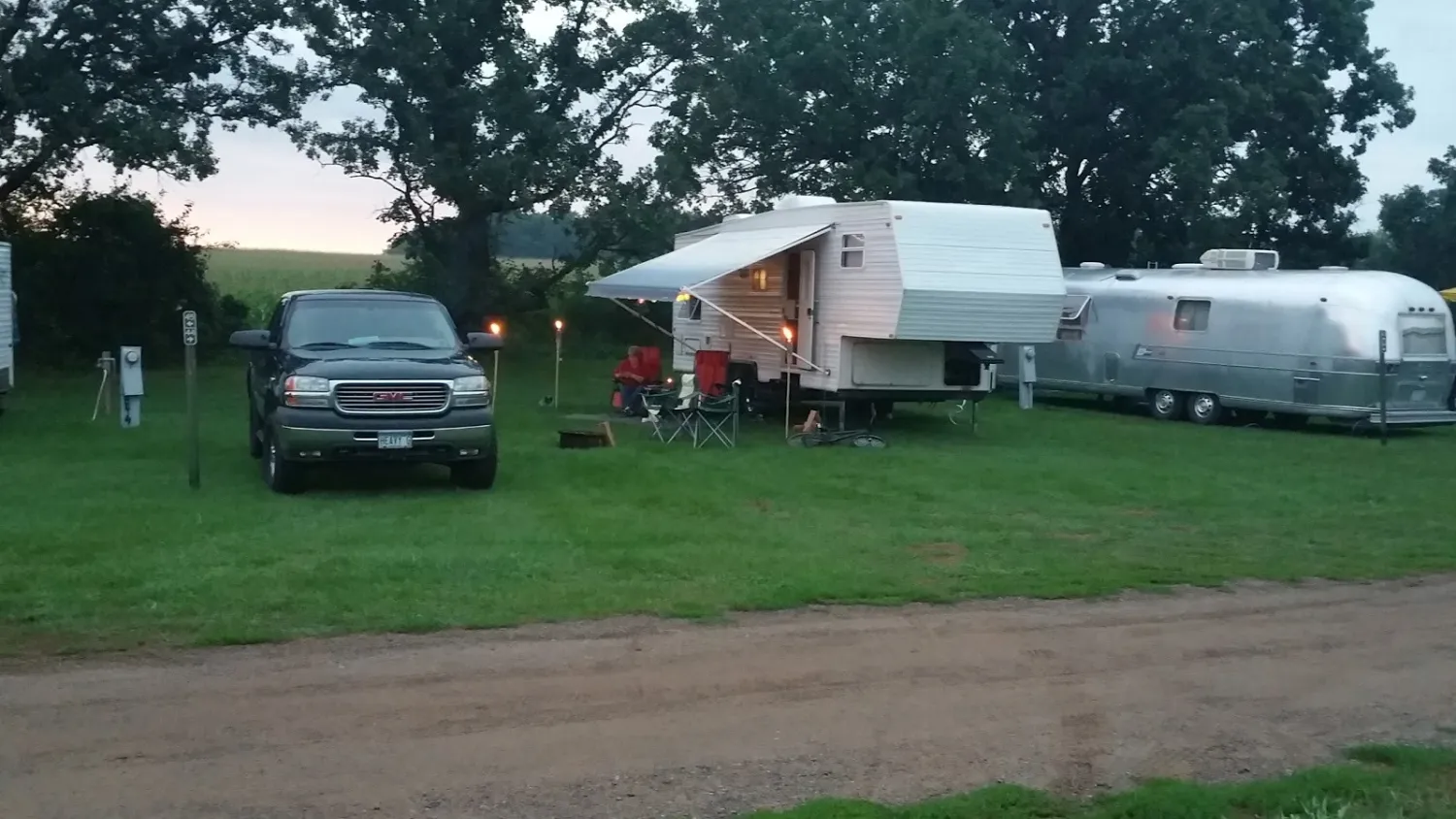 country-camping-tent-rv-park-on-the-rum-river-isanti-gjwb5