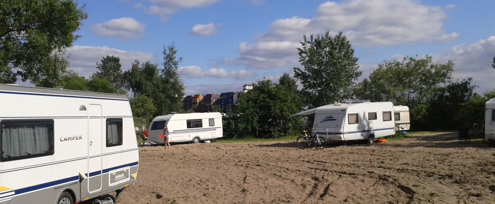 Elbe Camp