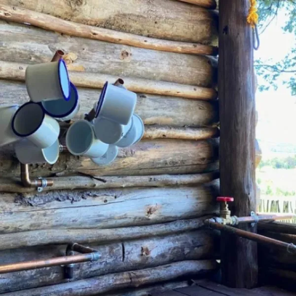 splashy-fen-log-cabin-camping-off-the-d600-underberg-ti2ba