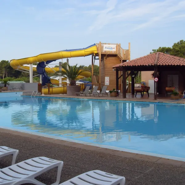 capfun-larbois-du-castellet-le-castellet-e8xk5